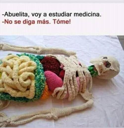 Cuando estudias medicina y se lo cuentas a tu abuela